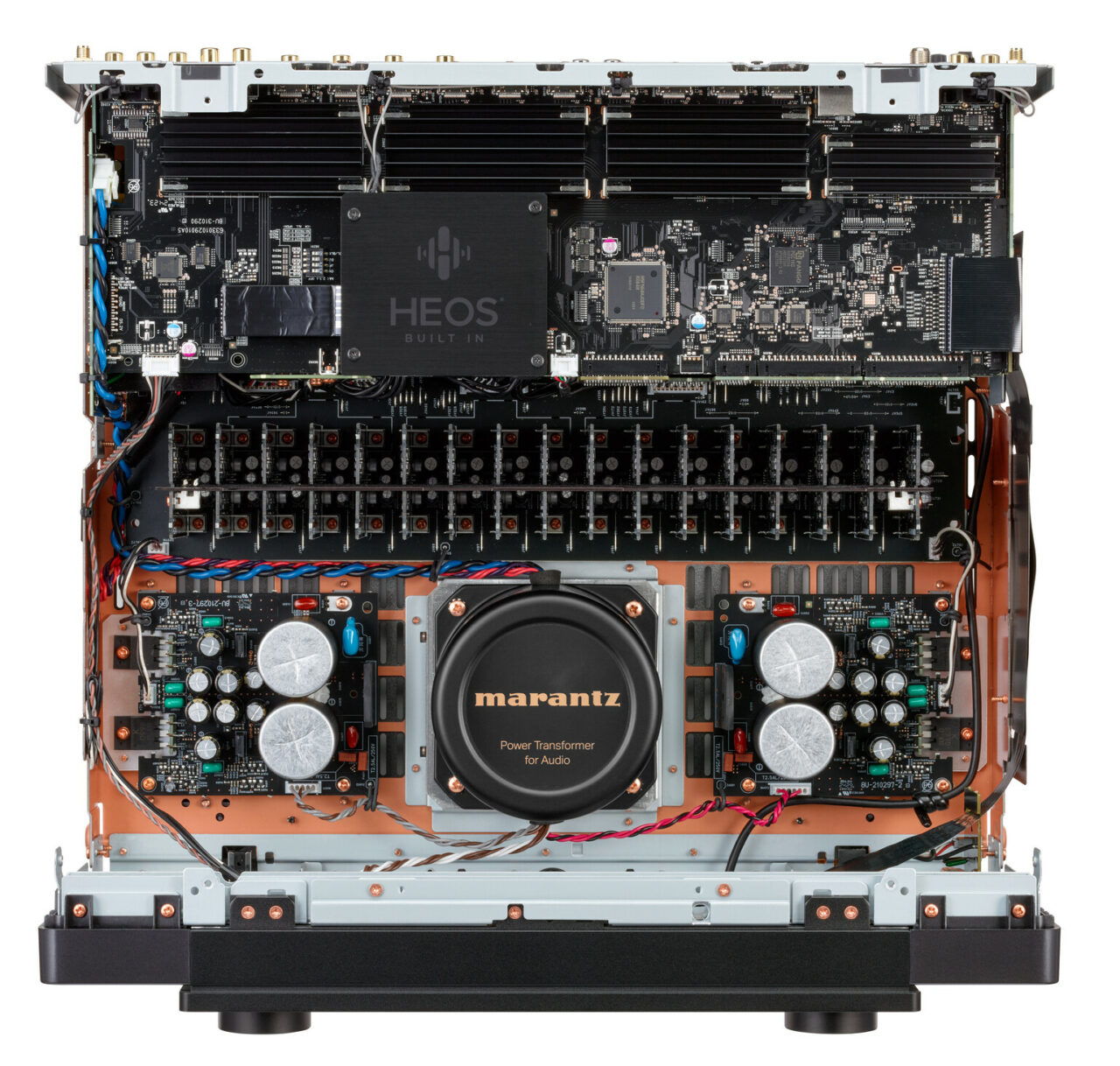 Low--Marantz_AV20_U_N_K_bk_StudioD_01 Low--Marantz_AV20_U_N_K_bk_StudioD_01