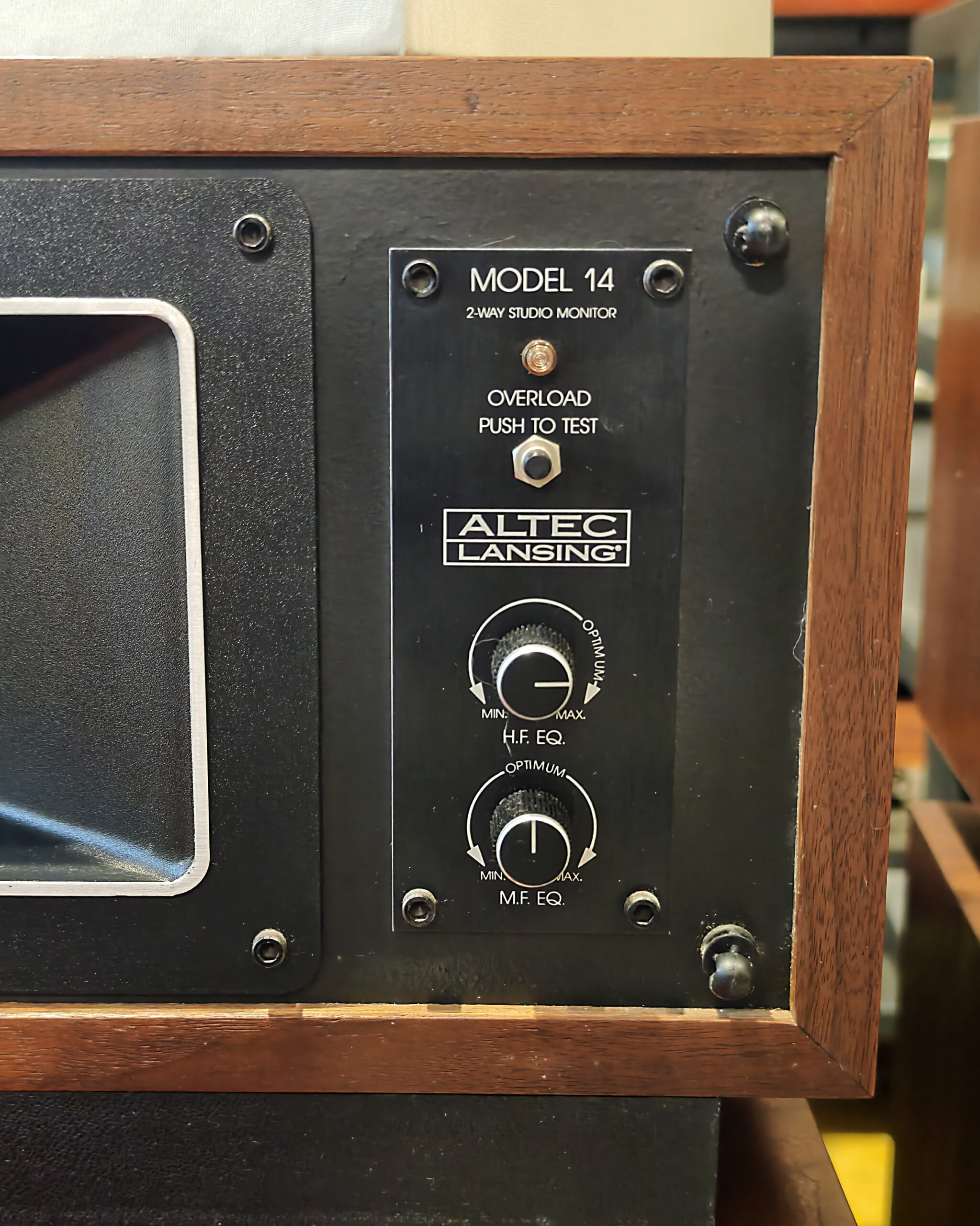 Altec Lansing 14