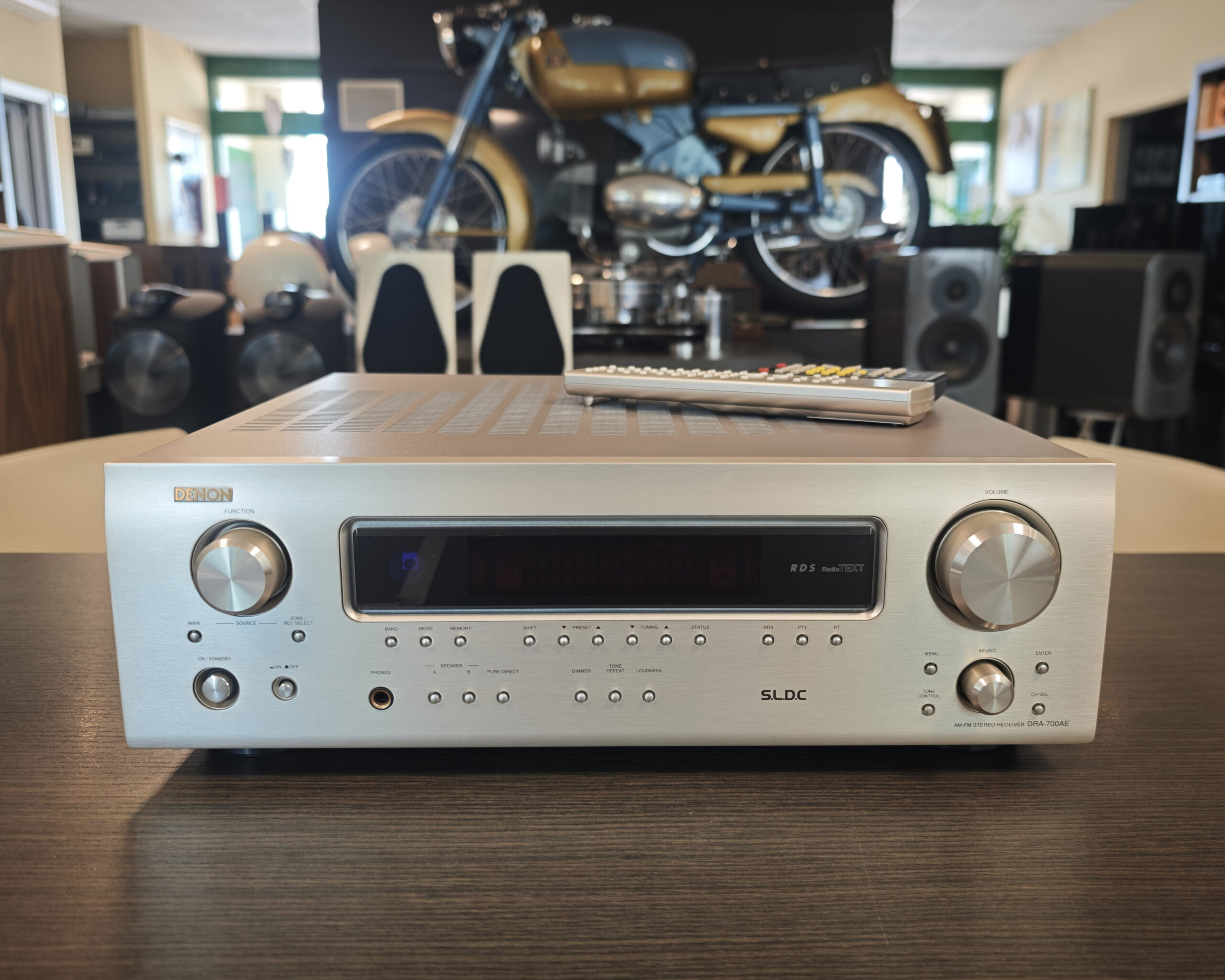 Denon DRA-700AE